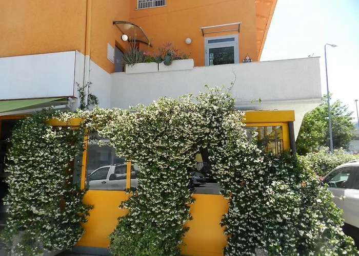 Alojamento de Acomodação e Pequeno-almoço Al Volo